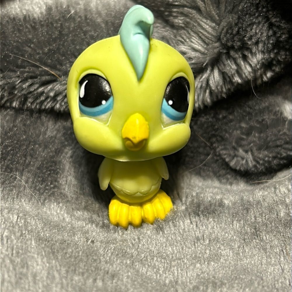 Littlest Pet Shop Authentic # 858 Green Sportiest Cockatoo Bird Blue Drop Eyes